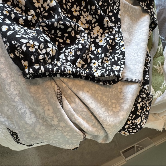 J. Jill Black and White Floral Elbow Length Sleeves Dress - Picture 8 of 12